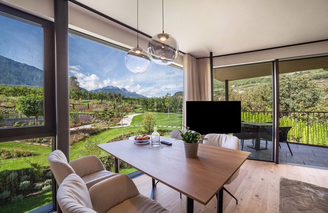Ferienwohnung "Natur Romantik Annalena" mit Bergblick, privater Terrasse und WLAN