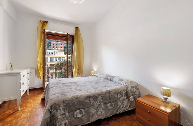 Ferienwohnung 'Natalina' mit Balkon, Wi-Fi und Klimaanlage