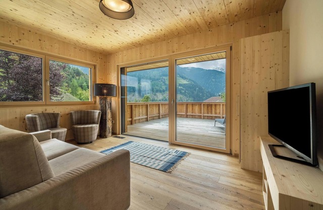 Ferienwohnung 'Naturapartments Alpreid Fichte' mit Bergblick, Terrassen & WLAN