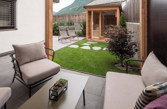Ferienwohnung 'Nature Duplex Zaun - Fluss' mit Bergblick, Terrassen & WLAN