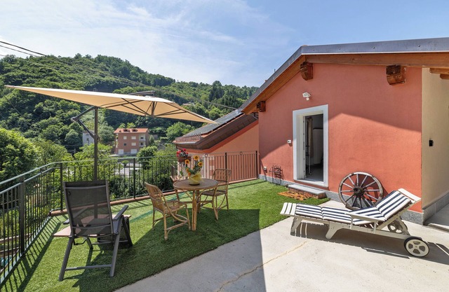 Ferienwohnung 'Nature E Relax' mit Bergblick, privater Terrasse und Wi-Fi