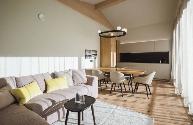 Ferienwohnung 'Nature Sonne' mit Bergblick, Terrassen & WLAN