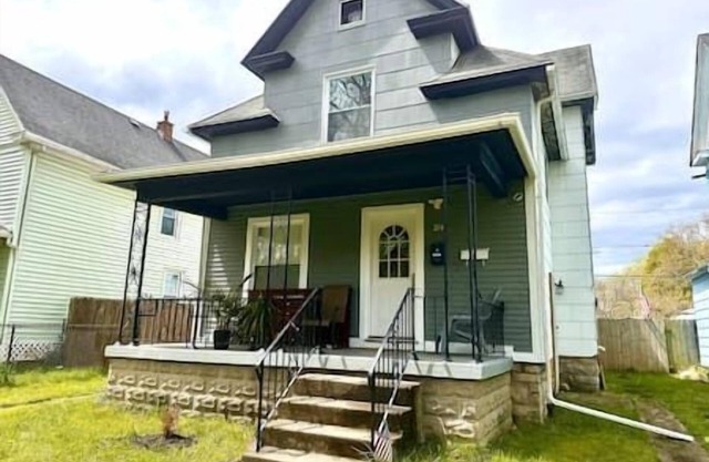 2-bedroom apartment in Niagara Falls with AC, WiFi, washer and dryer machine.