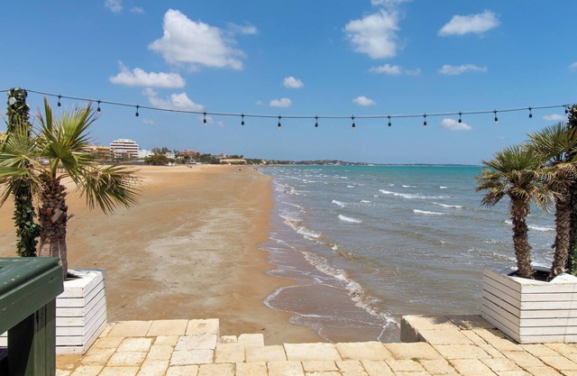 Ferienwohnung 300m vom Meer mit offener Terrasse und Balkon
