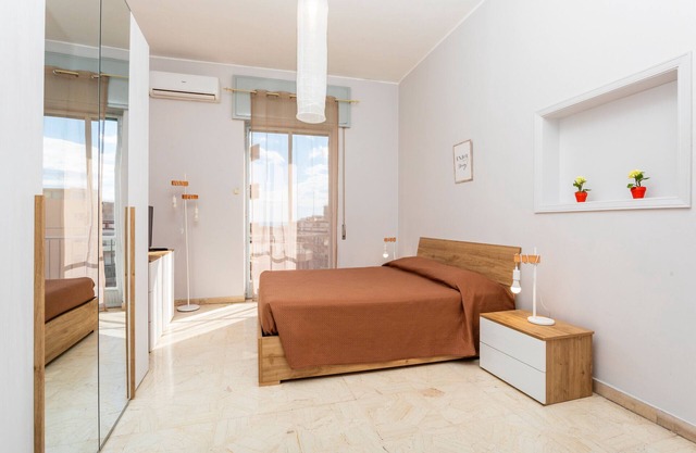 Ferienwohnung 'Nicola House' mit Meerblick, Wi-Fi und Klimaanlage