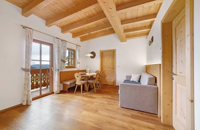Ferienwohnung 'Niederhaushof' mit Bergblick, Balkon und Wi-Fi