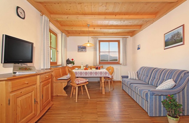 Ferienwohnung 'Niglutsch - Kastelruth' mit Bergblick, Balkon und WLAN