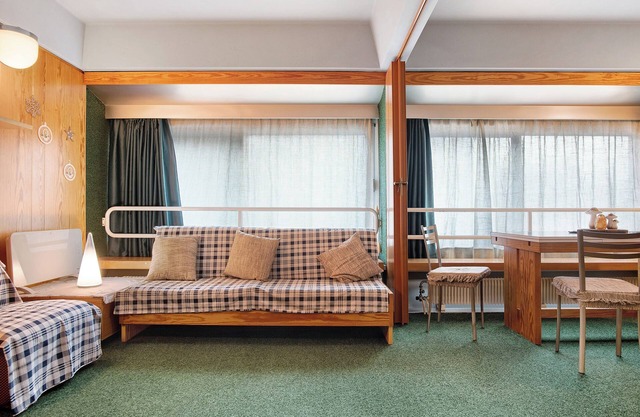 Ferienwohnung "Nives" mit Bergblick, Hallenbad und WLAN