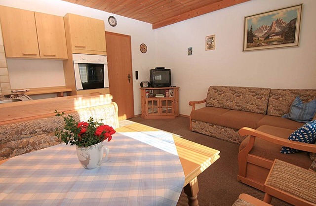 Ferienwohnung Nr. 1 für 1-4 Pers., 35 m², 1 SZ, Wohn-/SZ mit Kochnische, T