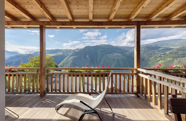 Appartement 'Obertrisaierhof Wohnung 4' mit Bergblick, Gartenmitbenutzung und Wi-Fi