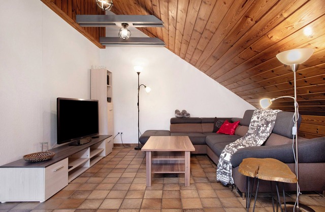 Ferienwohnung 'Oase Am Gehrenberg' mit Balkon und Wi-Fi