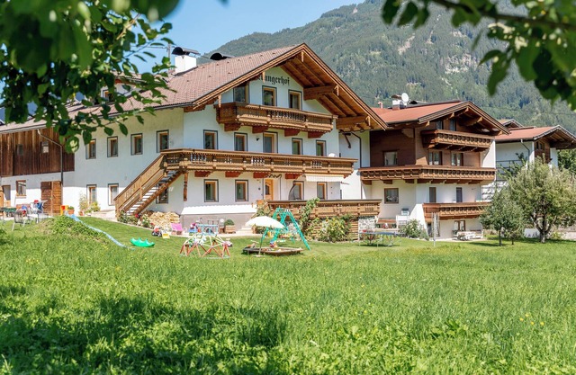 Ferienwohnung 'Oberangerhof' mit Bergblick, Garten und WLAN