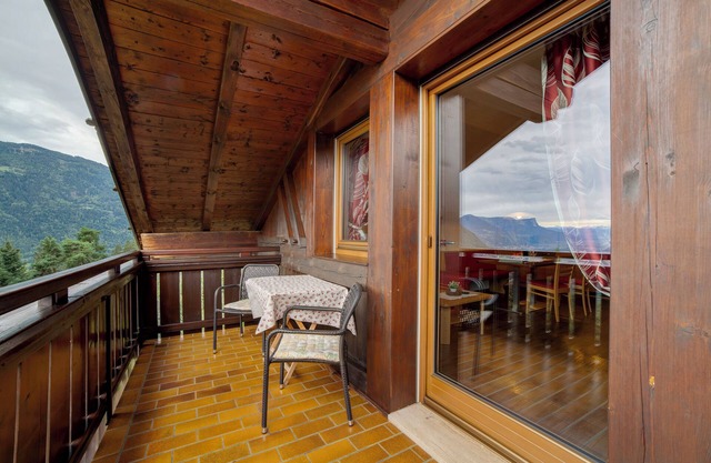Ferienwohnung 'Oberötzbauer Edelweiss' mit Bergblick, Gemeinschaftsgarten und WLAN