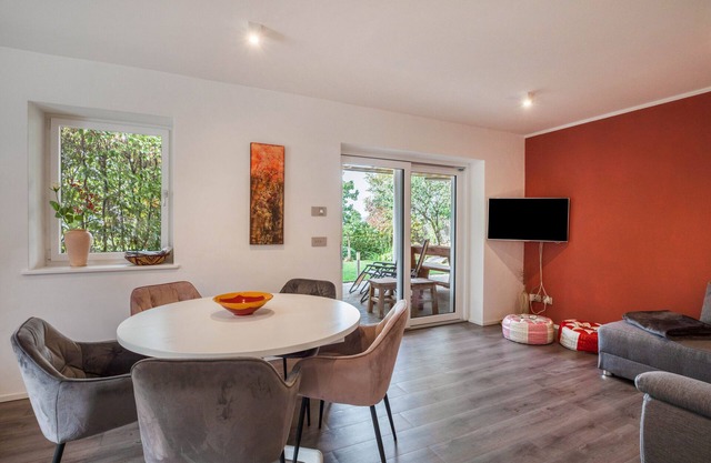 Ferienwohnung 'Obkircher' mit Bergblick, Terrasse, Garten und WLAN