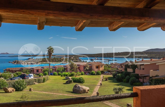 Ferienhaus am Strand mit Pool und Meerblick wi fi 100 m strand