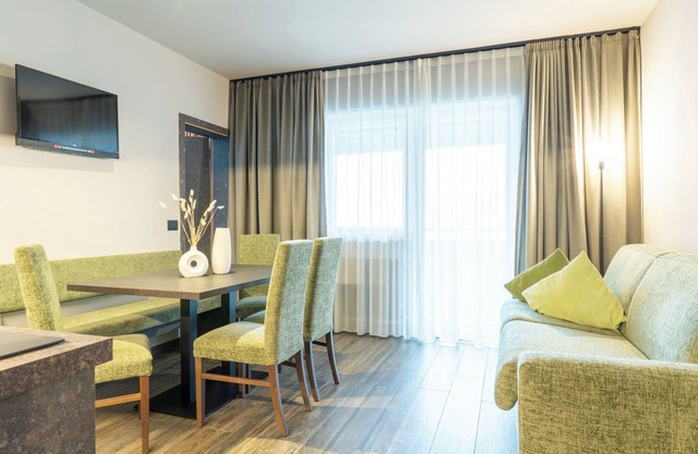 Ferienwohnung 'Opis Pennhaus' mit Bergblick, Gemeinschaftsterrasse und WLAN