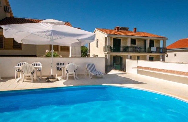 Ferienwohnung Orebić by Interhome