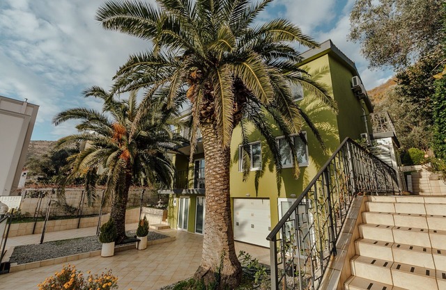 Villa Palm Point mit Sauna und beheiztem Innenpool