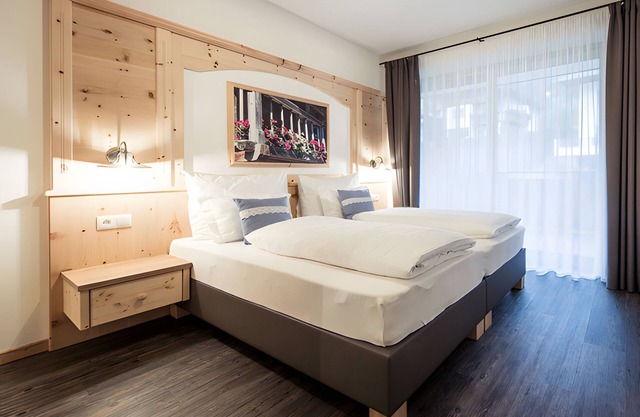 Ferienwohnung 'Panorama - Die Bauernsuite' mit Bergblick, Gemeinschaftsterrasse und Wi-Fi