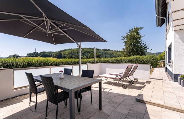 Ferienwohnung 'Panoramanest' mit privater Terrasse, privatem Garten und Wi-Fi