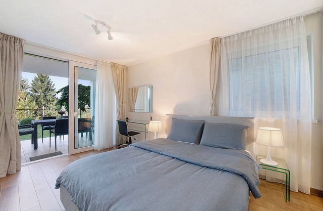 Ferienwohnung Panoramaresidence mit Bergblick, Garten und Grill