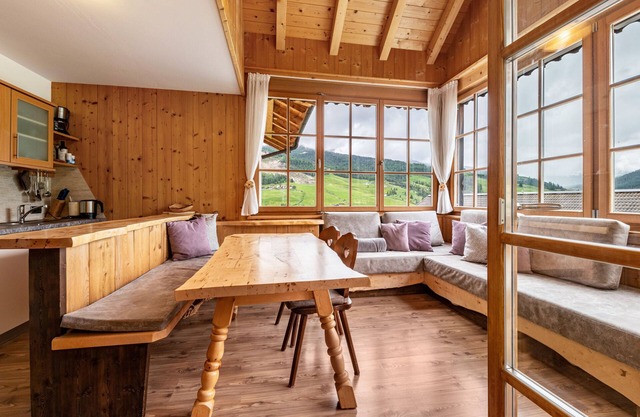 Ferienwohnung 'Paracia Pec' mit Zugang zu den Skipisten, Bergblick, Balkon und WLAN