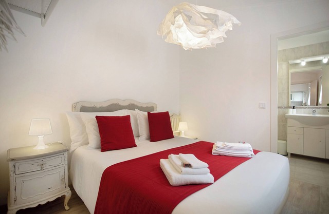 Ferienwohnung 'Páteo Da Várzea 5' mit Gemeinschaftsgarten und WLAN
