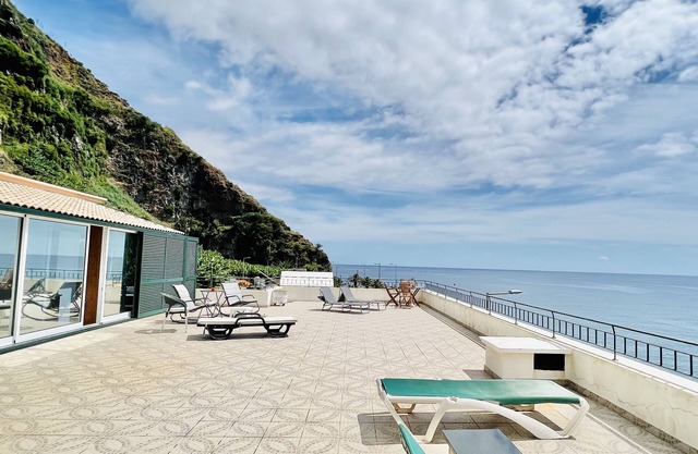 Apartment Paulo by Your Madeira Rentals
