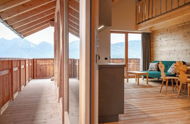 Ferienwohnung 'Peintnerhof Gasteig' mit Bergblick, Gemeinschaftsterrasse und Wi-Fi