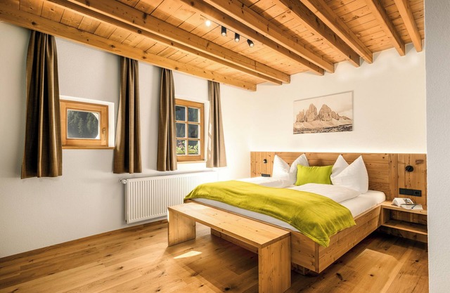 Ferienwohnung "Perfila Morgenrot" mit Bergblick, Gemeinschaftsgarten und WLAN