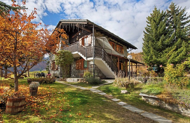 Ferienwohnung 'Piccolo Paradiso' mit Bergblick, Privatem Garten und WLAN