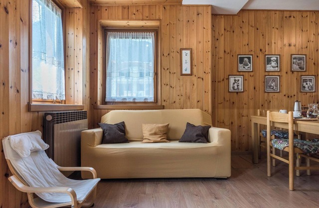 'Apartment Pinzolo Dolomiti Ovest' mit Bergblick, Garten und WLAN