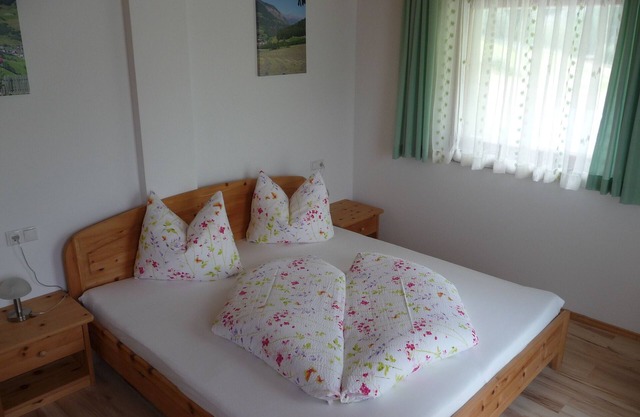 Apartment 'Pirchahof Dorfblick' mit Bergblick, gemeinsamer Terrasse und WLAN