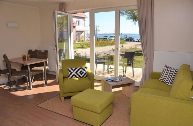 Apartment PlauSeelig mit Bootsliegeplatz (optional) im Hafendorf Plau am See