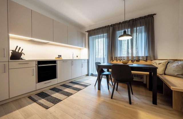 Ferienwohnung 'Plose 35' in strategischer Lage mit Bergblick, Balkon & WLAN