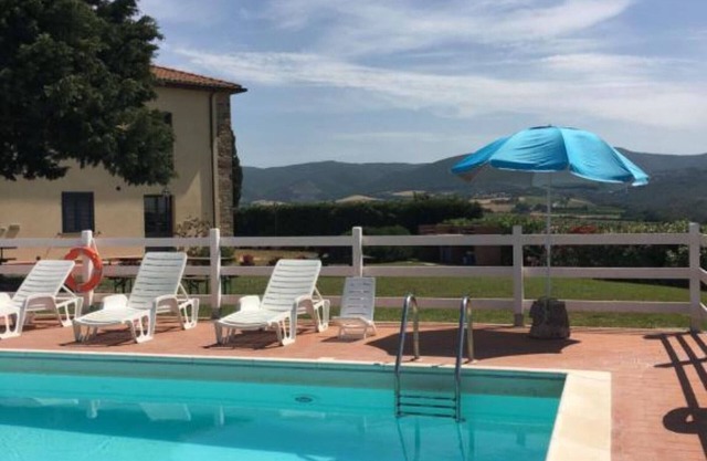 Apartment 'Ponente' with Shared Pool, Wi-Fi and Air Conditioning