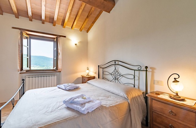Ferienwohnung "Pugnano Alto - Castagna" mit Gemeinschaftspool und WLAN