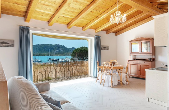 Ferienwohnung 'R House' mit Meerblick und WLAN