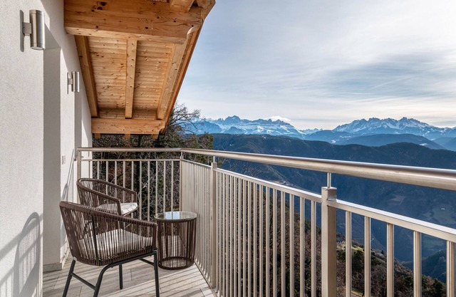 Ferienwohnung "Reiterhof Gaia" mit Bergblick, Privatem Garten und WLAN