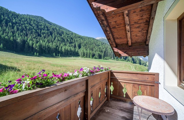 Ferienwohnung "Rieglhof Hennennest" mit Bergblick, Garten & WLAN