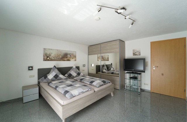 Ferienwohnung 'Rosengarten' mit Privatterrasse und Wi-Fi