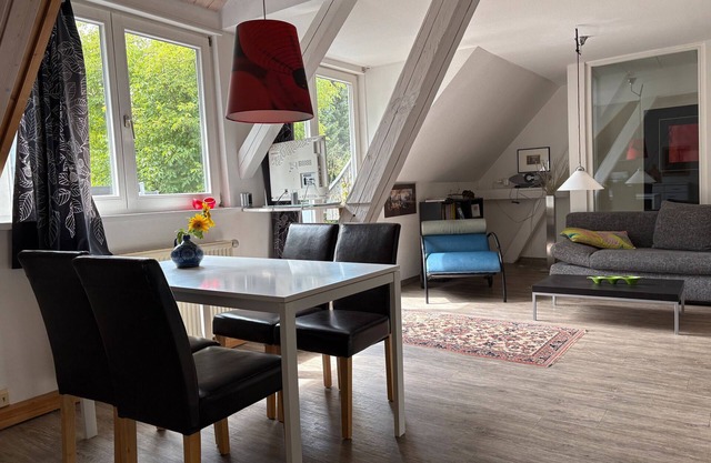 Apartment 'Rotkehlchen' mit Bergblick, privatem Garten und WLAN
