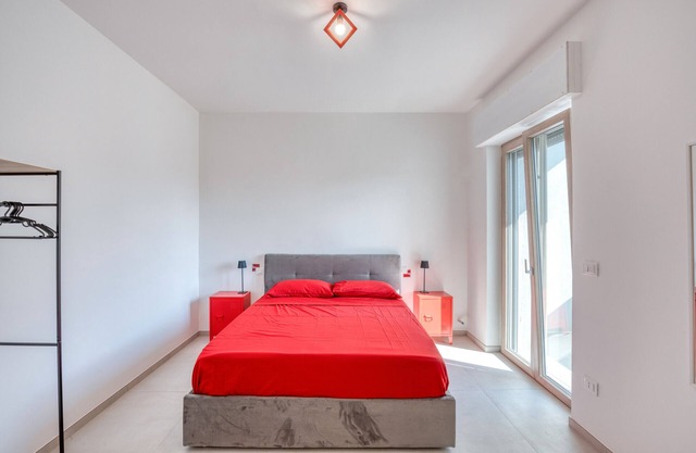 Ferienwohnung 'Rubino' mit Balkon, Wi-Fi und Klimaanlage