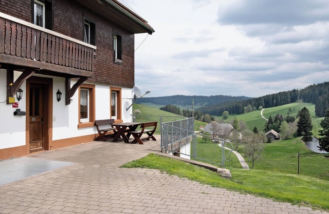 Ferienwohnung 'Rutscherhof' mit Bergblick, privater Terrasse und Wi-Fi