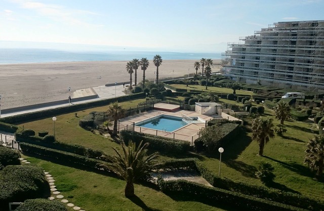 Apartment direkt am Meer Luxusgebäude Canet Sud, Parkplatz und gratis WIFI