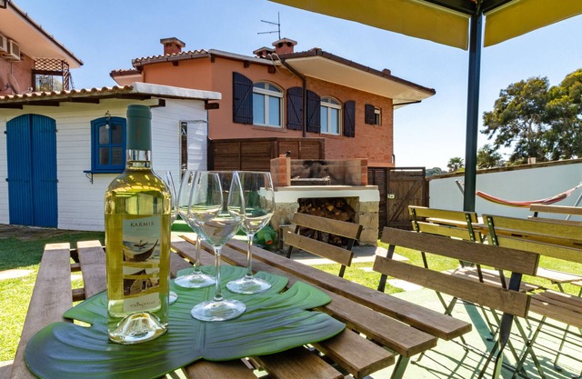 Ferienwohnung 'Sa Domu Manna' mit Meerblick, Terrasse, Gemeinschaftsgarten & WLAN