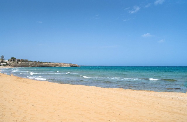 Apartment 'Sabbiadoro Sul Mare' with Private Terrace, Wi-Fi and Air Conditioning