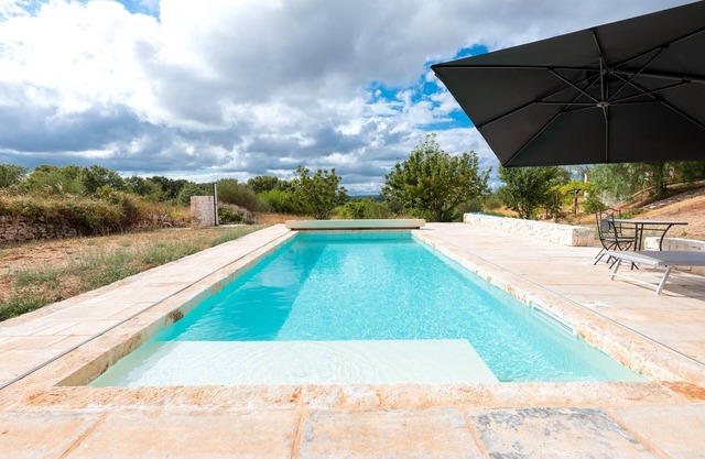 Ferienwohnung 'Sabrina Resort' mit privatem Pool, Wi-Fi und Klimaanlage