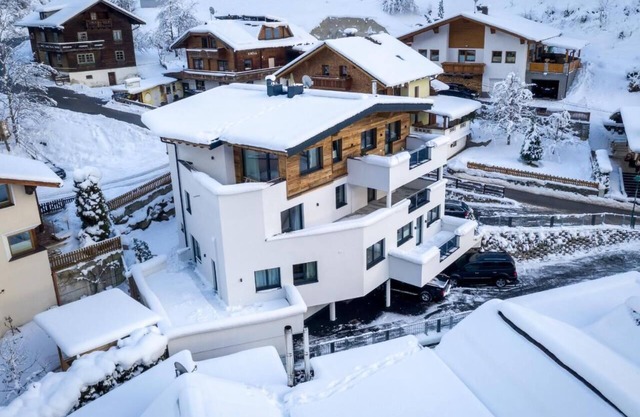 Apartment 'Sabrina Rotpleiskopf' mit Bergblick, Balkon und WLAN