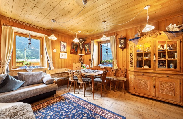Ferienwohnung "Sagschneiderhof Golden Delicious" mit Bergblick, Whirlpool und WLAN
